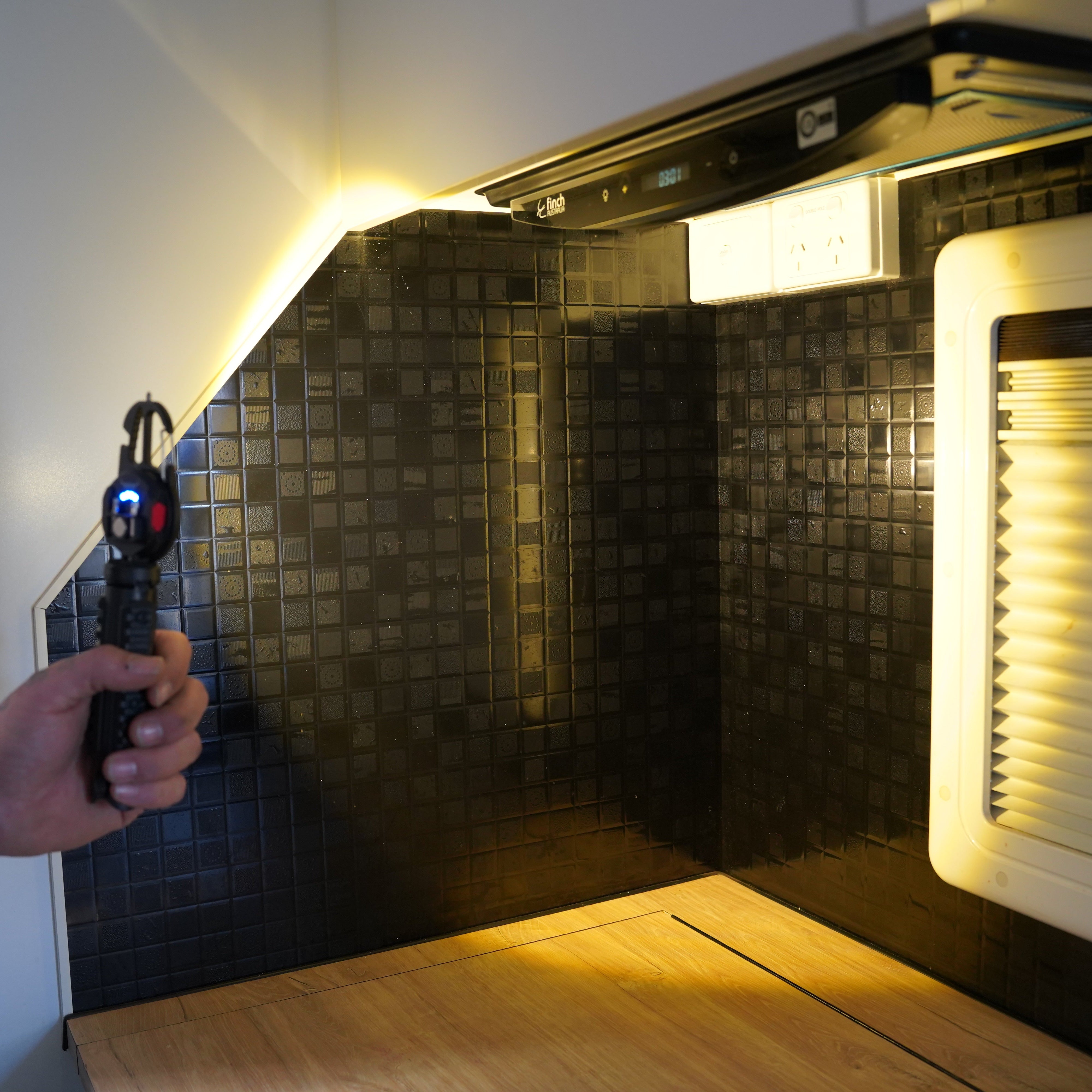 DUCK4X4 Smart Keychain Light