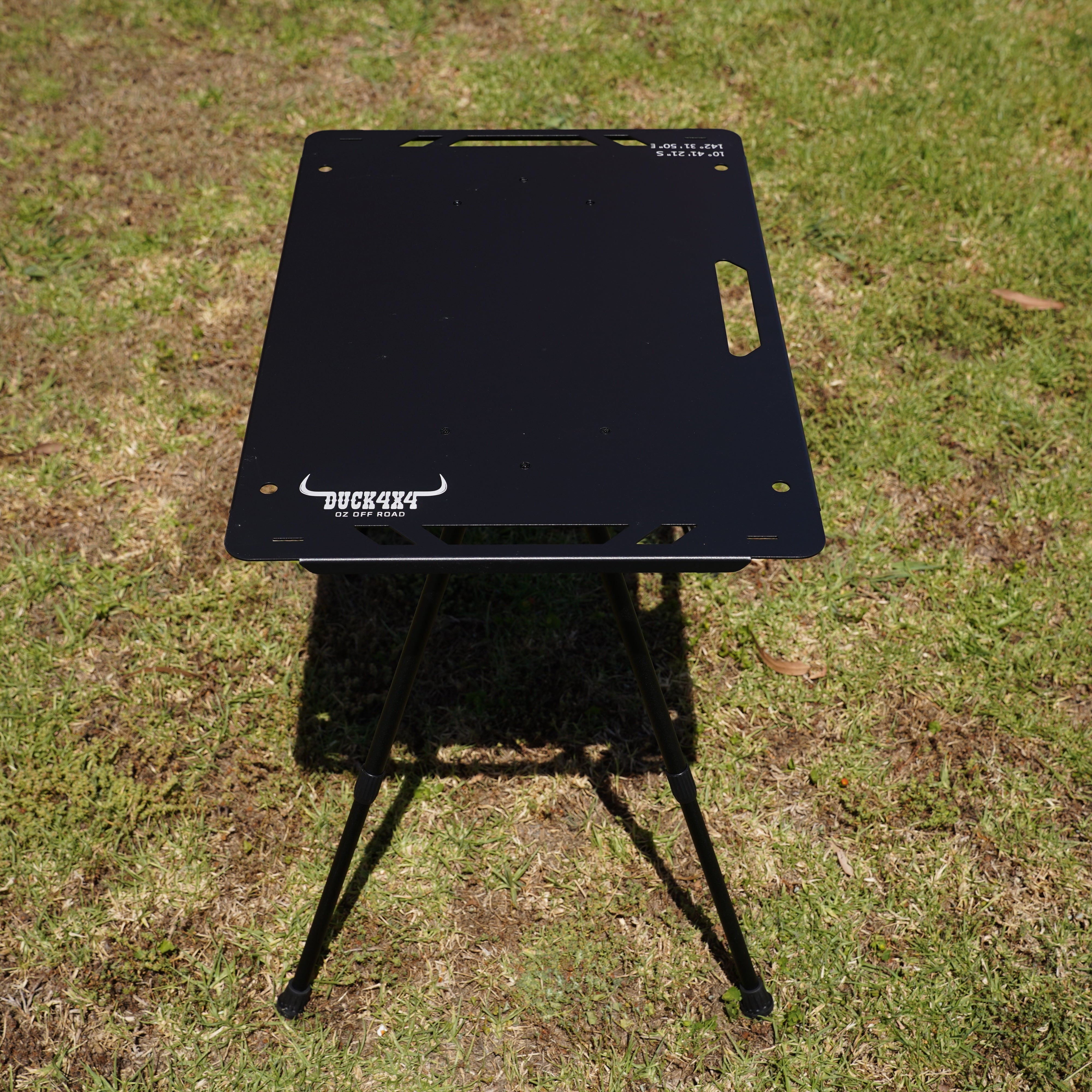 DUCK4X4 Small Top End Table