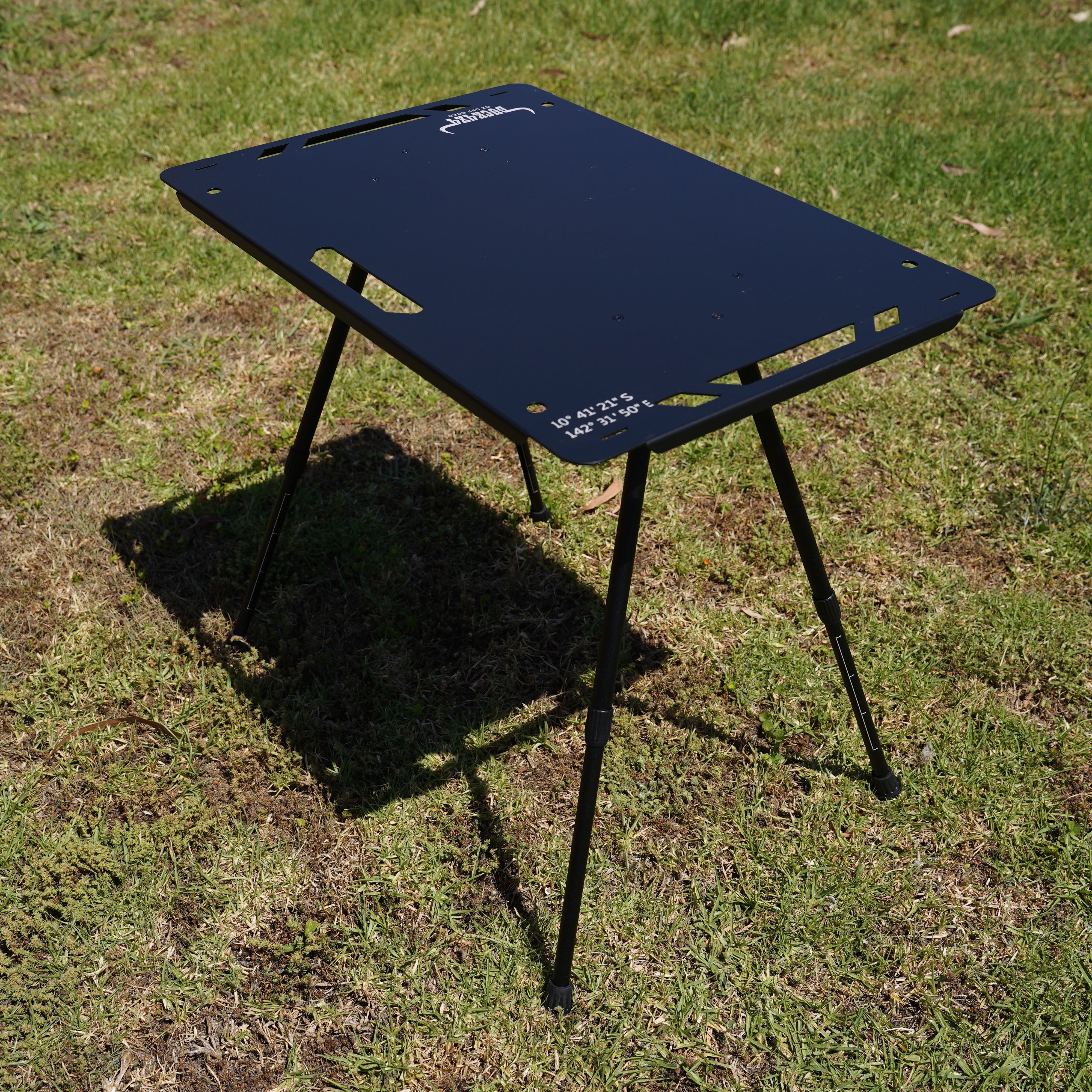 DUCK4X4 Small Top End Table