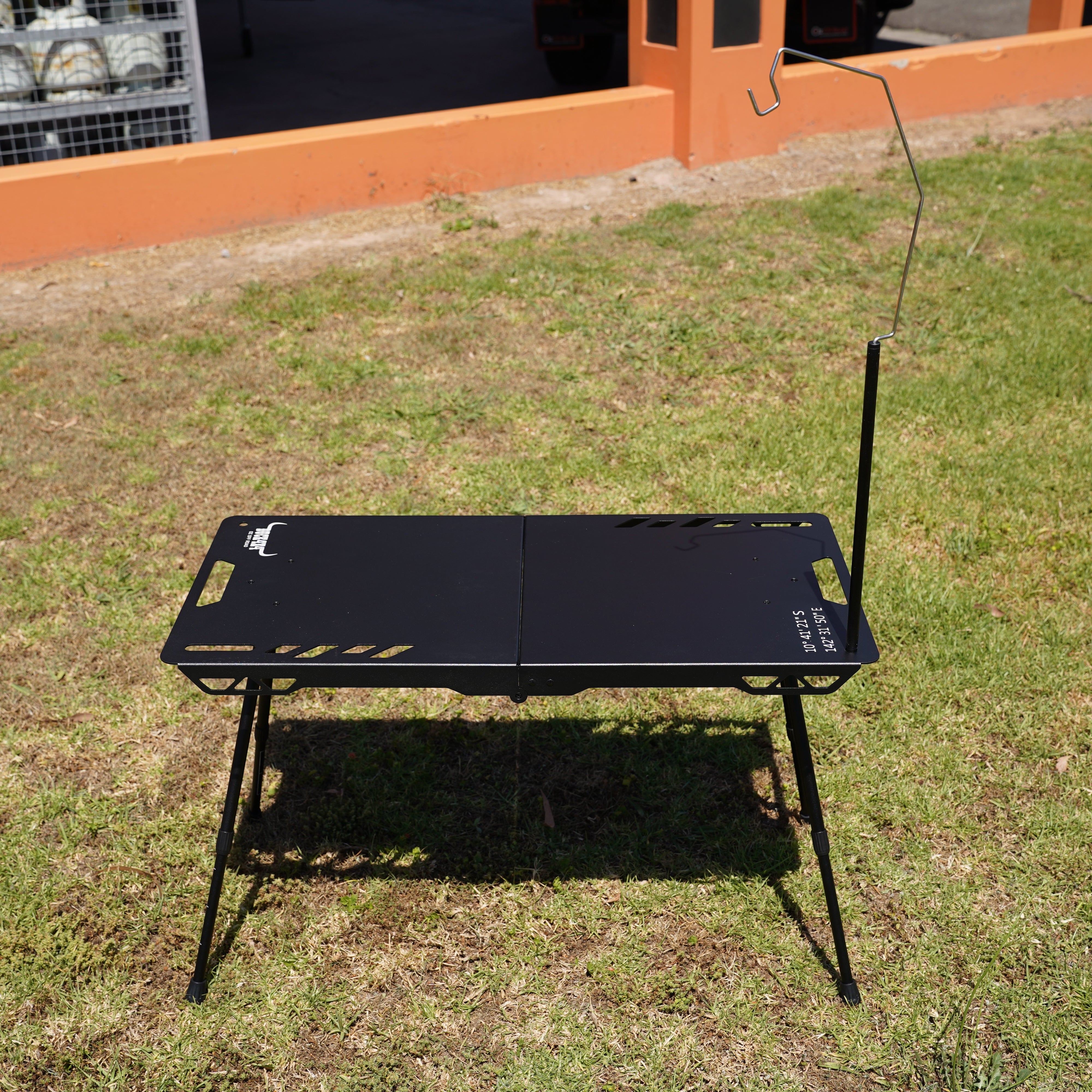 DUCK4X4 Medium Top End Table