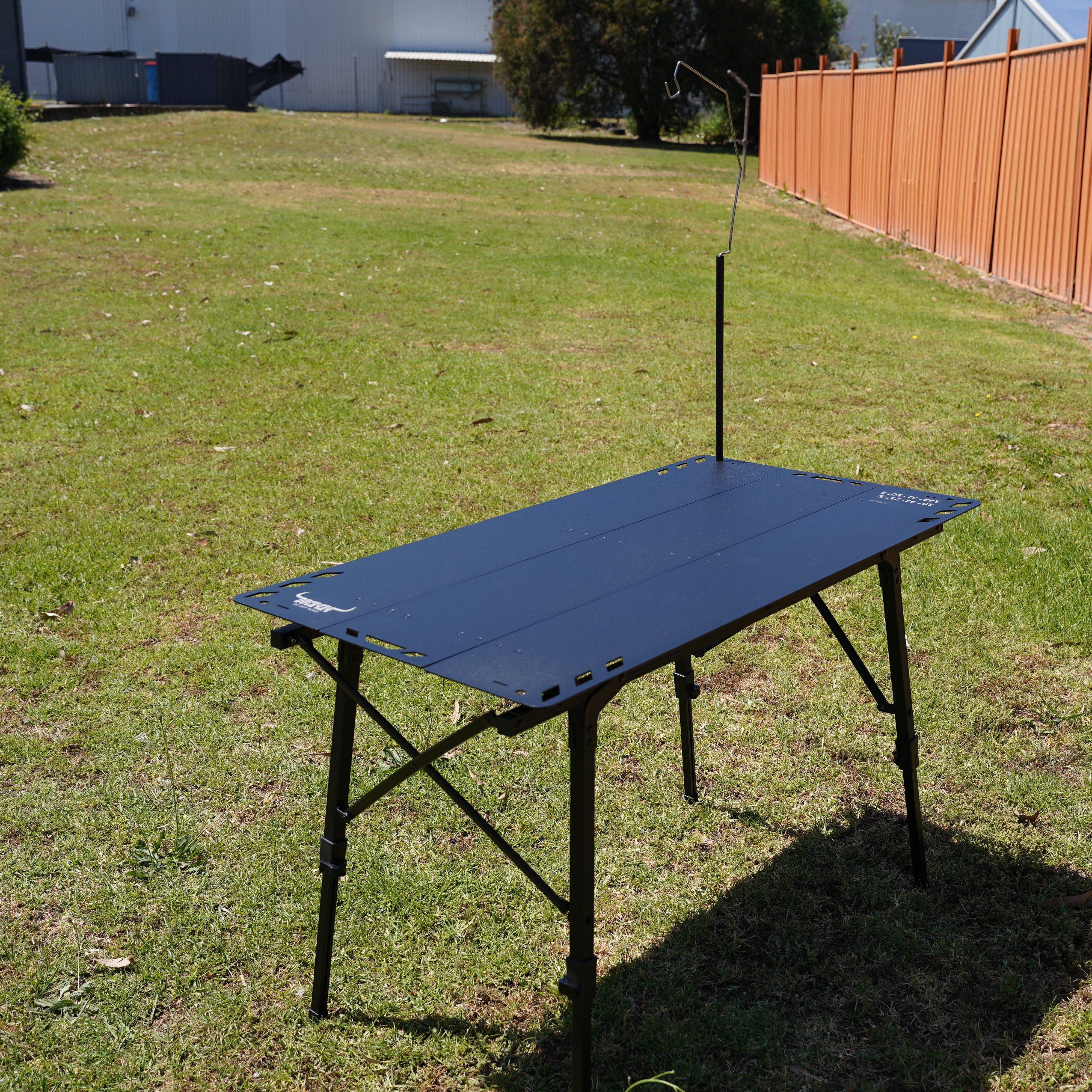 DUCK4X4 Large Top End Table