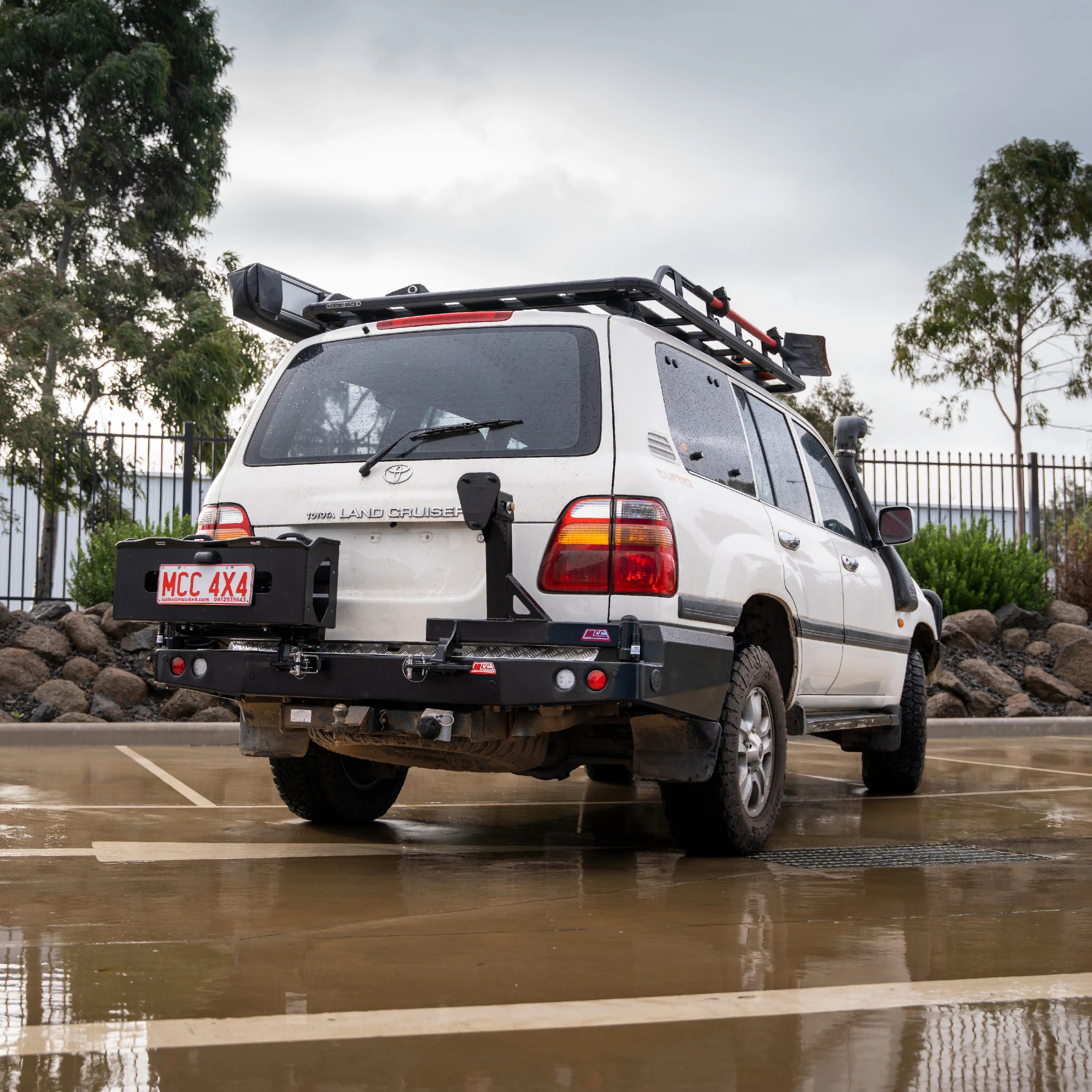Landcruiser 100/105 Seriess 98-07 022-02pk3 Double Jerry Package