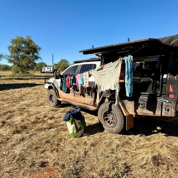 DUCK4X4 Portable Travel Clothesline