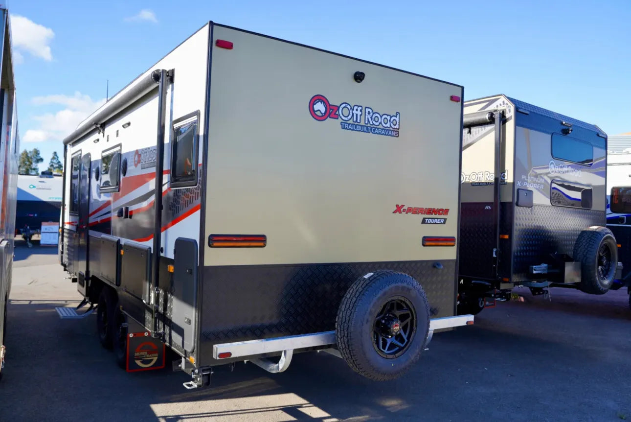 20FT8 Xperience Tourer Semi Off-Road