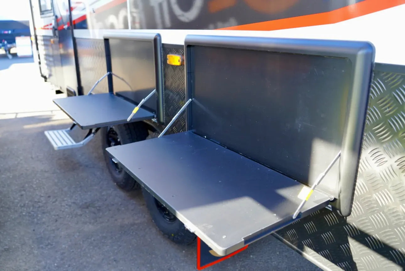 20FT8 Xperience Tourer Semi Off-Road