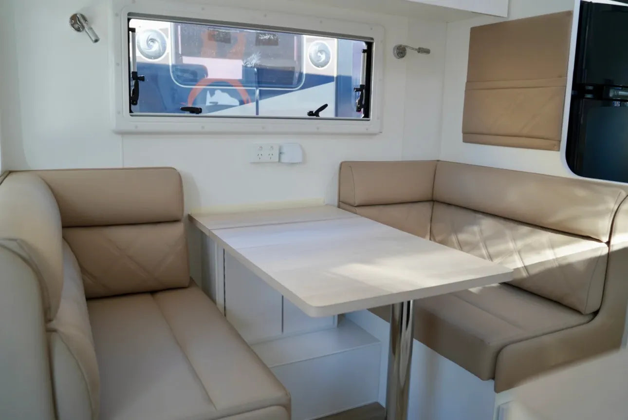 20FT8 Xperience Tourer Semi Off-Road