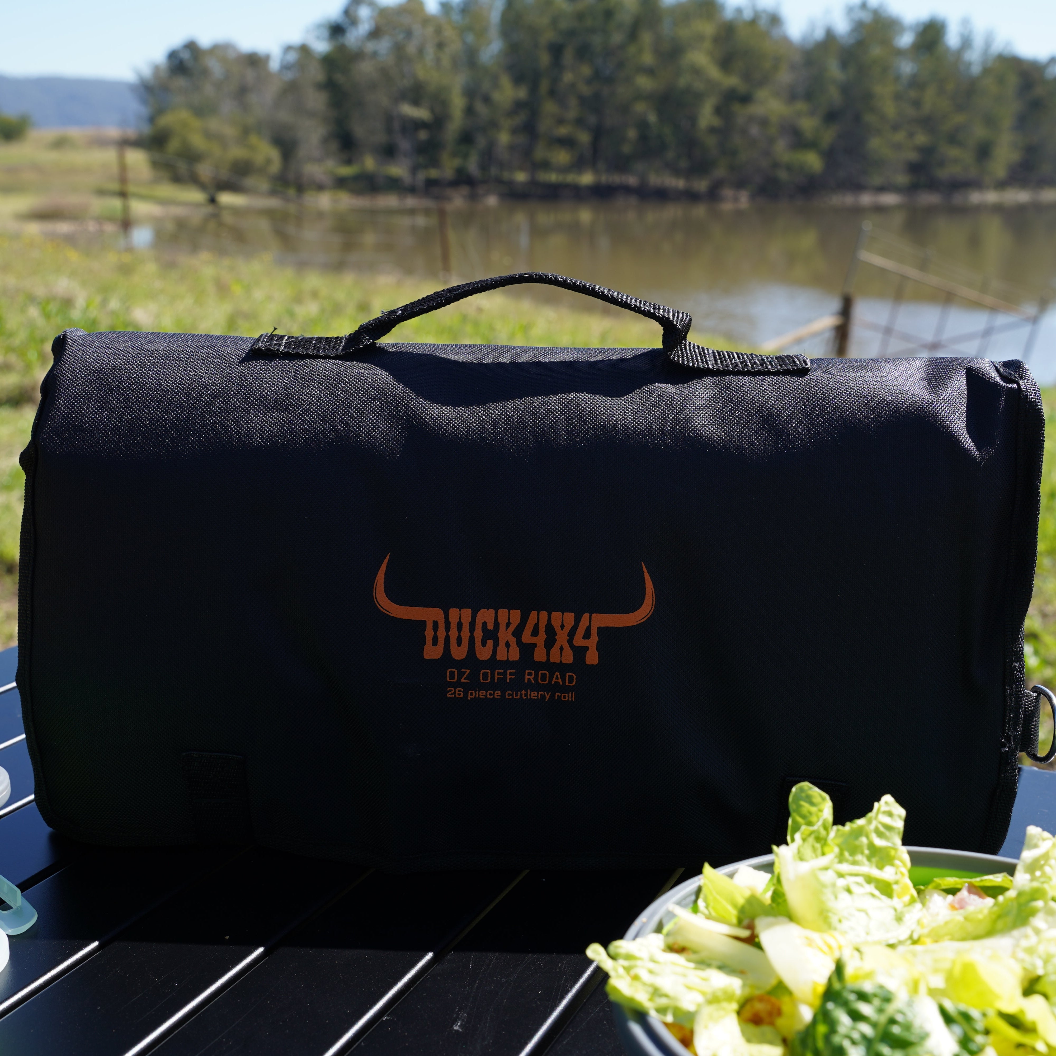 DUCK4X4 26 Piece Cutlery Roll