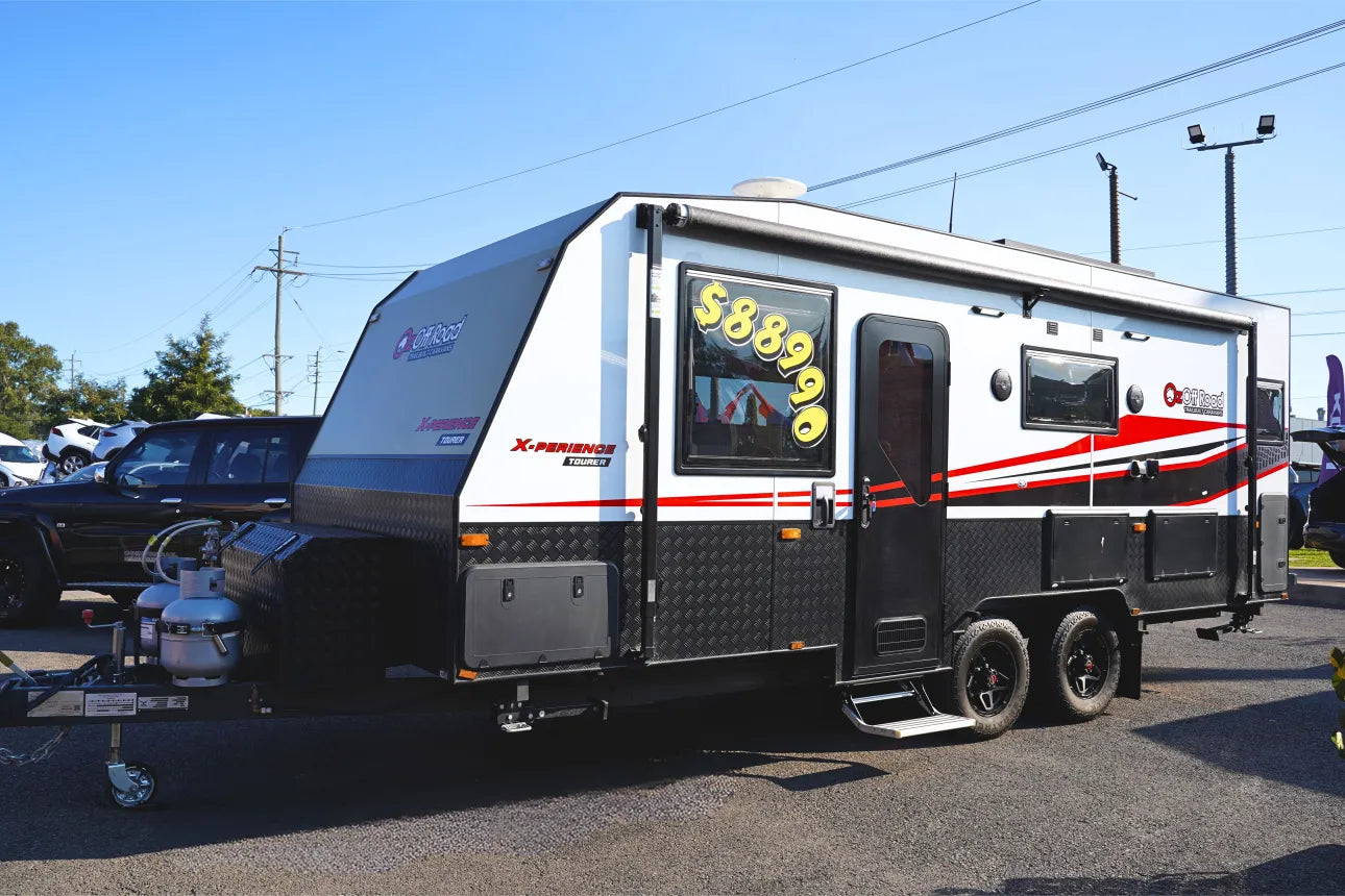 20FT8 Xperience Tourer Semi Off-Road