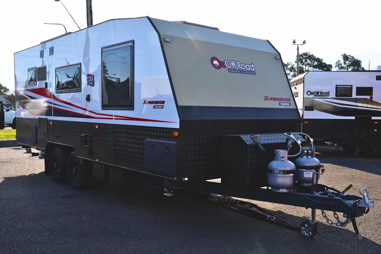 20FT8 Xperience Tourer Semi Off-Road